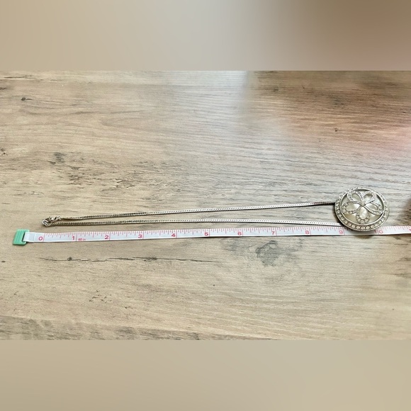 Vintage Monet Silver Mother of Pearl Crystal Link Chain Necklace - Picture 8 of 8